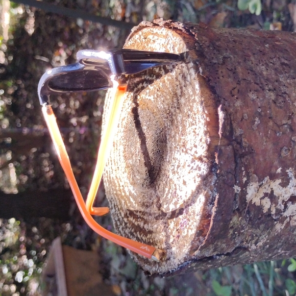 🦋🏵️🦋Sunnies - Picture 2 of 8